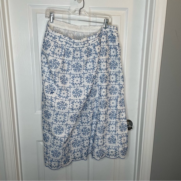 Talbots Geo Eyelet Midi Skirt in Port Blue/Multi 18 - Picture 3 of 10